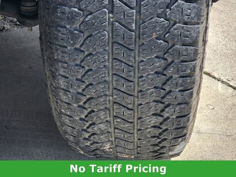 Used 2020 GMC Sierra 1500 SLT AWD/4WD image 9