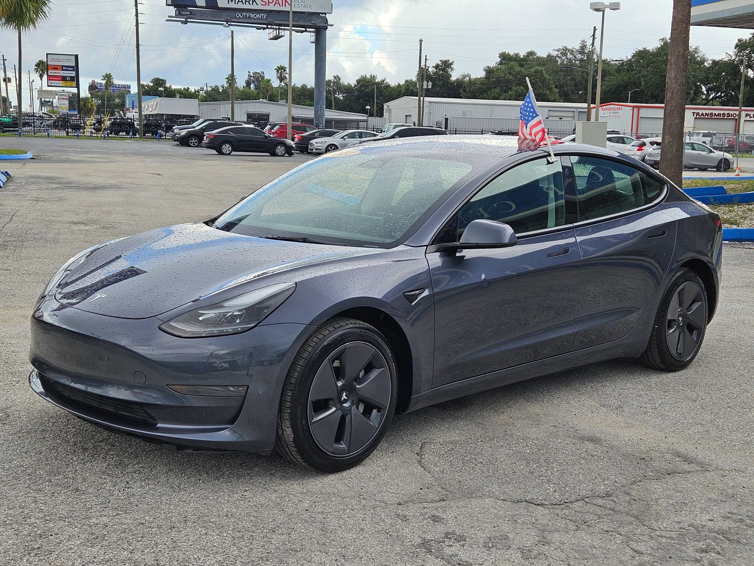 Used 2023 Tesla Model 3 Standard Range RWD image 4