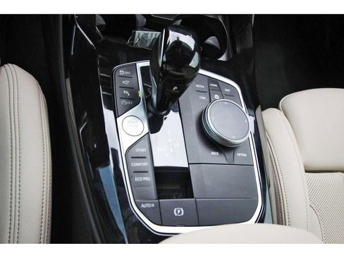 Used 2024 BMW X3 sDrive30i w/ Premium Package RWD image 25