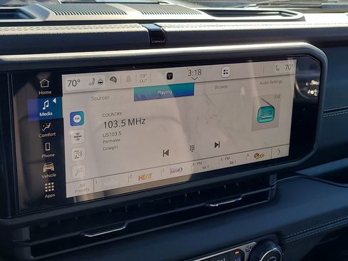 Used 2024 Jeep Gladiator Sport w/ Premium Package image 21