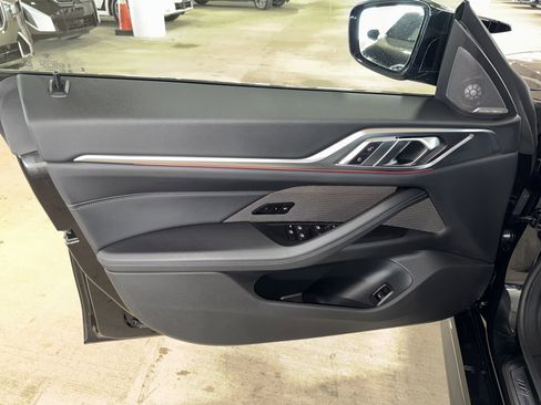 Certified 2025 BMW M440i image 17