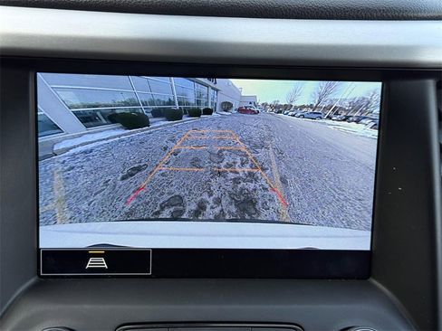 Used 2023 GMC Acadia SLT image 18