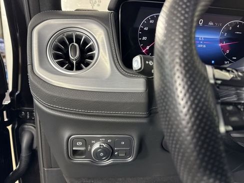 Used 2025 Mercedes-Benz G 550 image 13