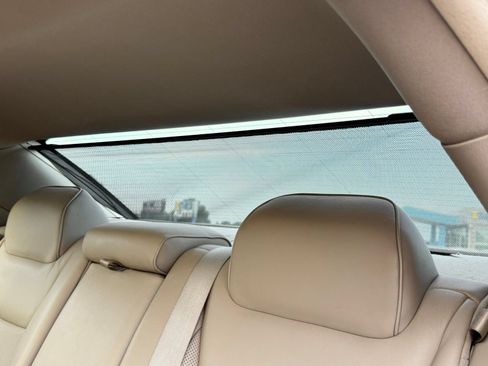 Used 2014 Chrysler 300 C RWD image 26