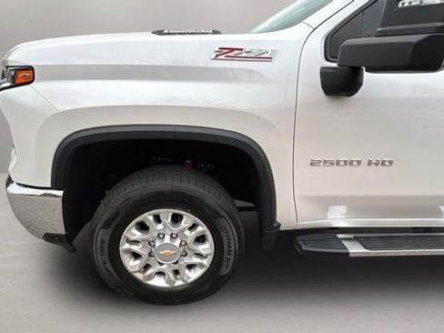 Used 2024 Chevrolet Silverado 2500 LTZ w/ LTZ Premium Package image 34