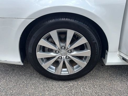 Used 2011 Toyota Avalon Limited FWD image 22