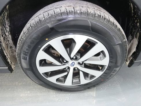 Used 2023 Subaru Outback Premium AWD/4WD image 11