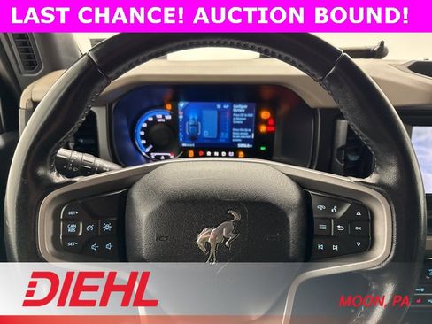 Used 2022 Ford Bronco Wildtrak image 26