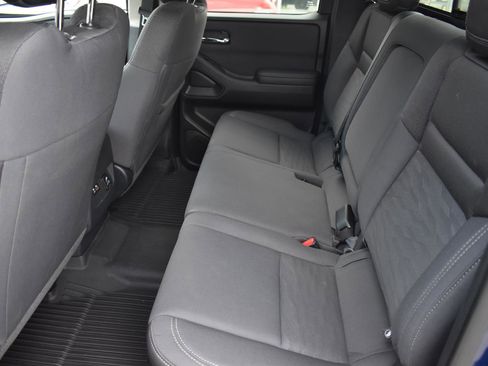 Used 2023 Nissan Frontier SV w/ SV Convenience Package image 47