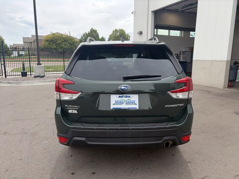 Used 2023 Subaru Forester Limited AWD/4WD image 6