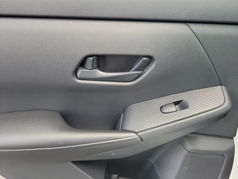 Certified 2024 Nissan Sentra SV FWD image 12