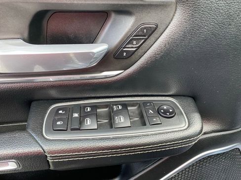 Used 2020 RAM 1500 Laramie AWD/4WD image 3