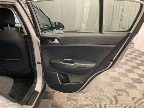 Used 2017 Kia Sportage LX AWD/4WD image 25
