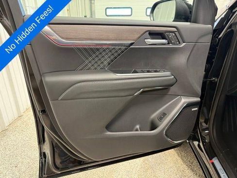 New 2026 GMC Acadia Denali w/ Super Cruise Package image 9