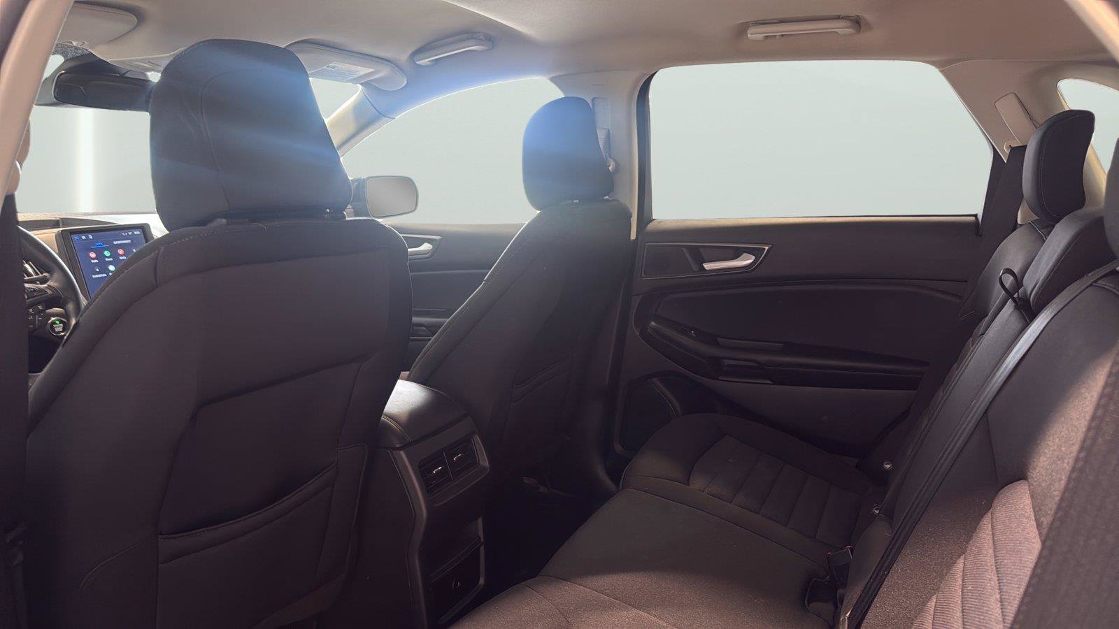 Certified 2024 Ford Edge SE w/ Black Appearance Package AWD/4WD image 18