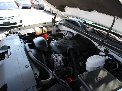 Used 2006 Chevrolet Silverado 3500 2WD Regular Cab image 15