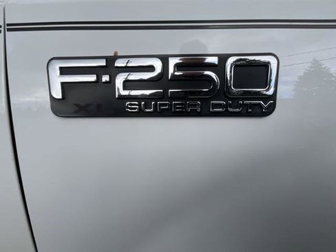 Used 2000 Ford F250 2WD Regular Cab Super Duty image 20