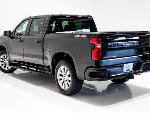 Used 2025 Chevrolet Silverado 1500 Custom w/ LPO, Dark Essentials Package AWD/4WD image 28