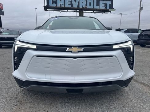 New 2026 Chevrolet Blazer EV LT image 11