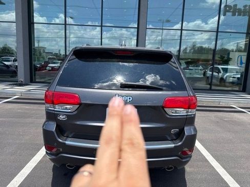 Used 2016 Jeep Grand Cherokee Overland RWD image 8
