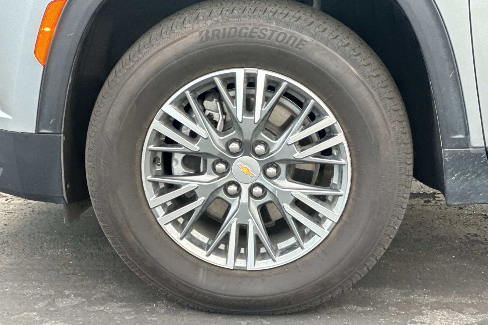 Used 2026 Chevrolet Traverse LT w/ Driver Confidence Package FWD image 44