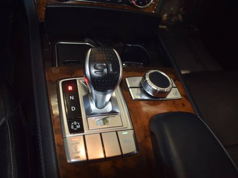 Used 2013 Mercedes-Benz SL 550 image 23