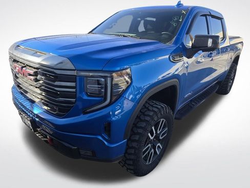 Used 2022 GMC Sierra 1500 AT4 w/ AT4 Preferred Package image 5