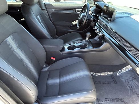 Used 2024 Honda Civic Sport image 9
