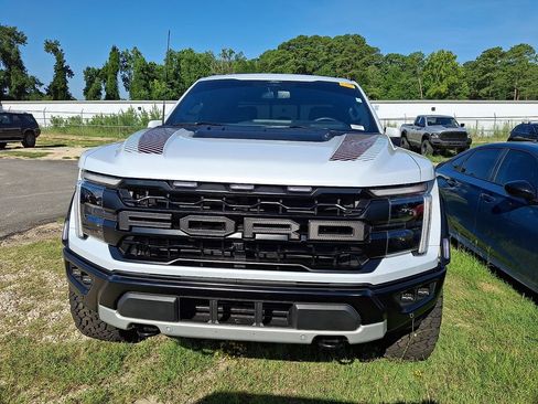 Used 2025 Ford F150 Raptor AWD/4WD image 2