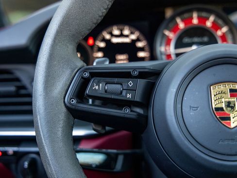 Used 2021 Porsche 911 Turbo S image 32