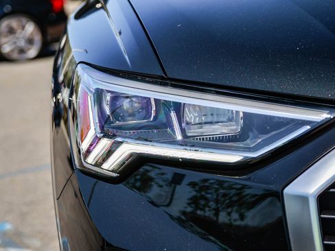 Certified 2025 Audi Q3 2.0T Premium w/ Convenience Package image 12