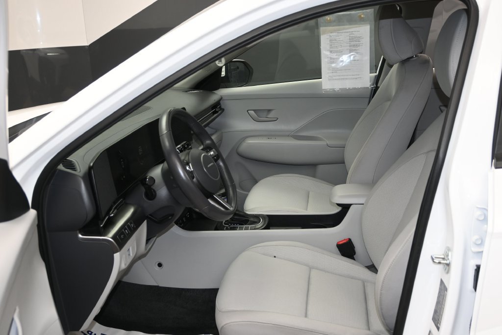 Used 2025 Hyundai Kona SEL AWD/4WD image 10
