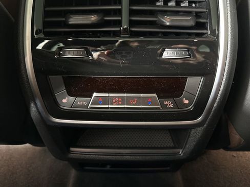 New 2026 BMW X5 xDrive40i w/ Climate Comfort Package image 21