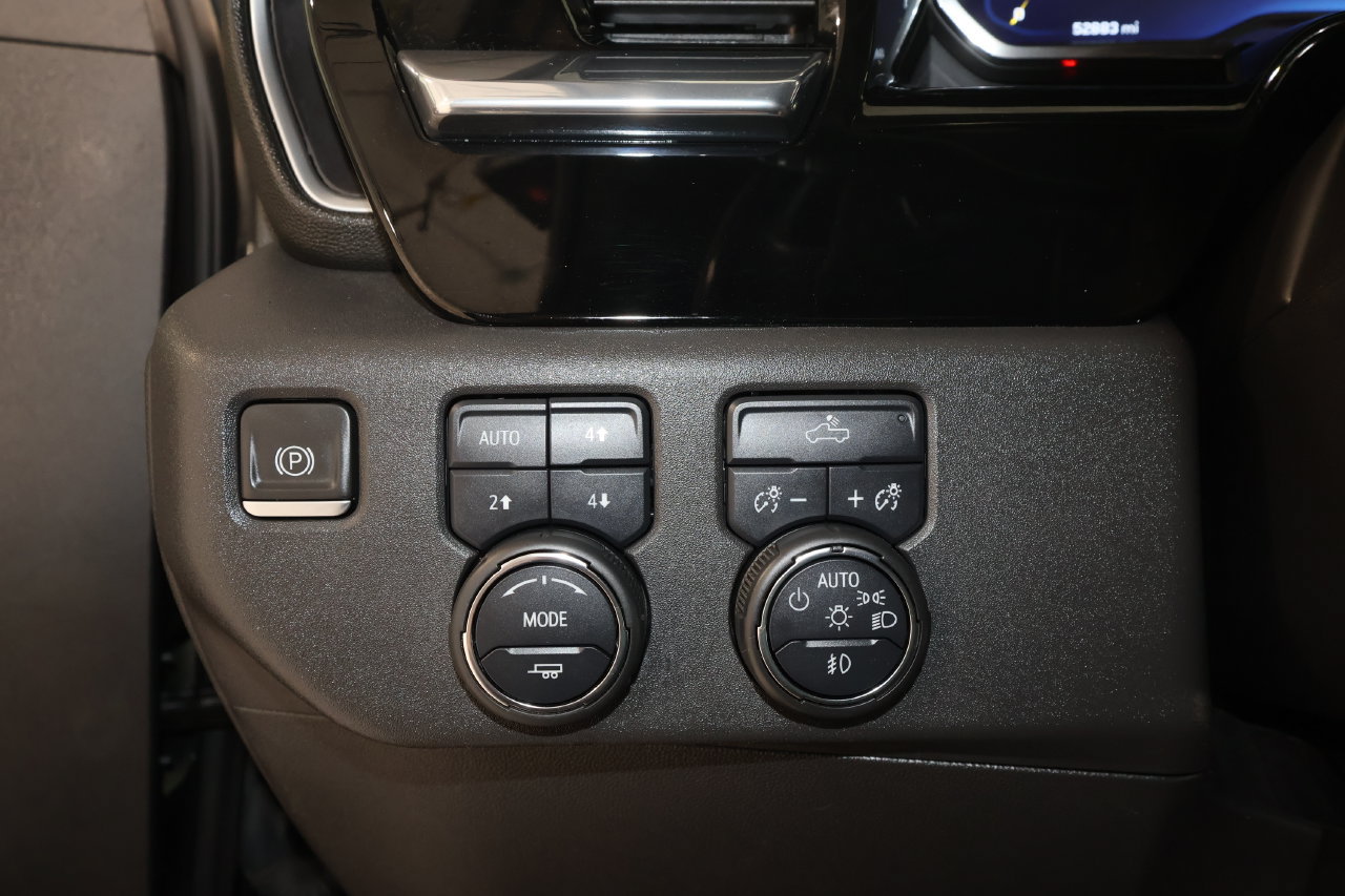 Certified 2023 Chevrolet Silverado 1500 LT Trail Boss w/ LPO, Dark Essentials Package AWD/4WD image 11