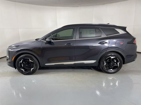 New 2026 Kia Sportage EX w/ EX Panorama Roof Package image 5