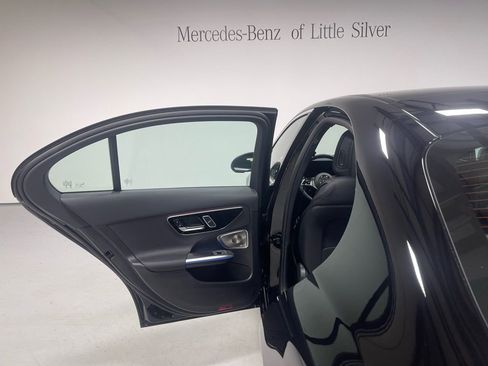 Used 2025 Mercedes-Benz C 300 4MATIC Sedan image 23