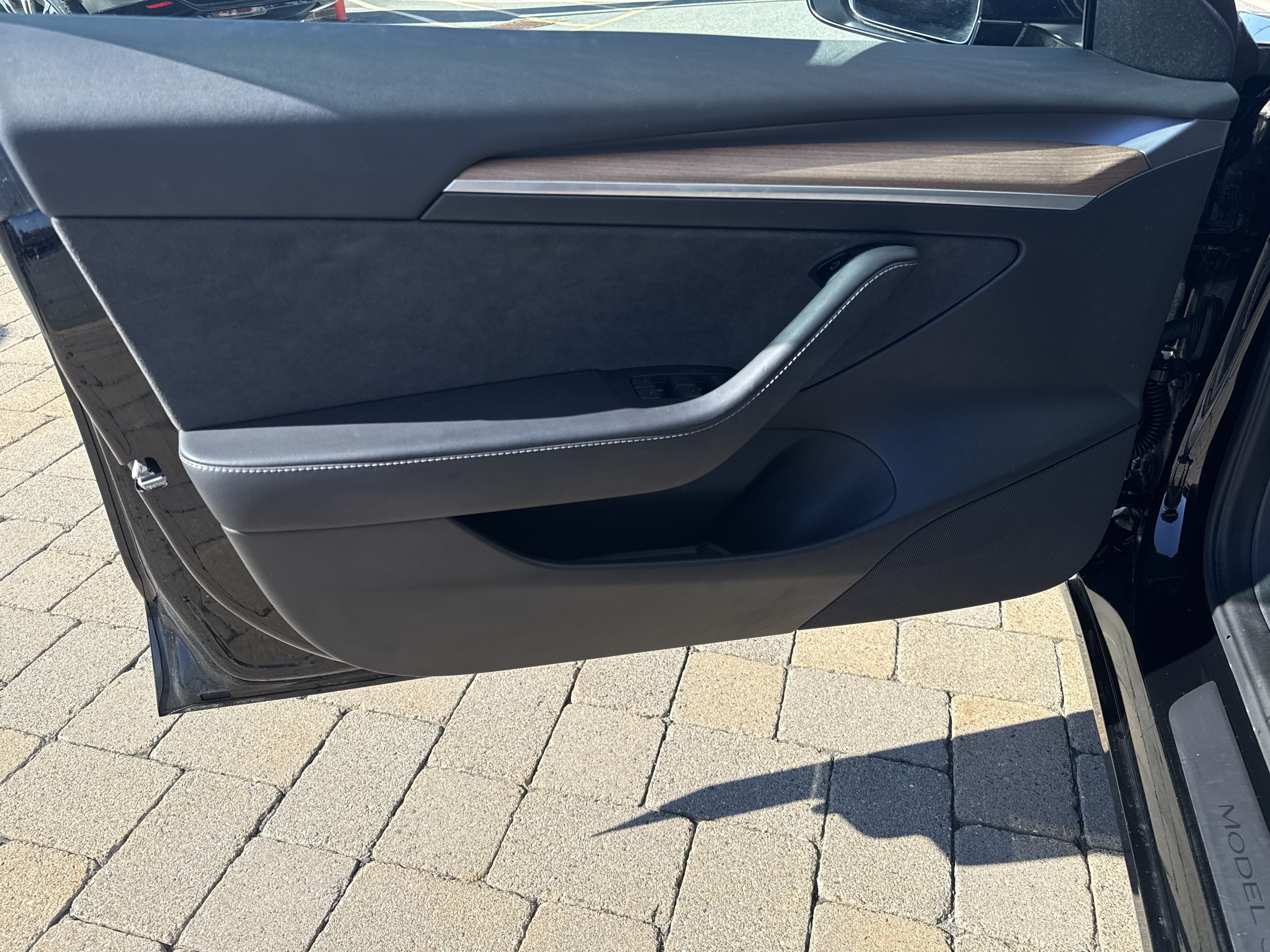 Used 2023 Tesla Model 3 Standard Range RWD image 13