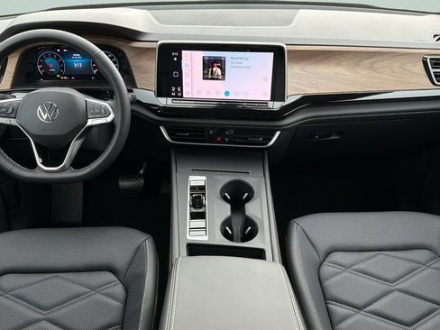 New 2026 Volkswagen Atlas SE FWD image 10