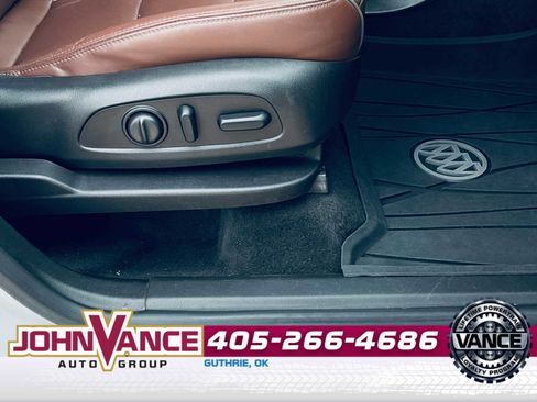 Used 2018 Buick Enclave Avenir w/ Avenir Technology Package image 16