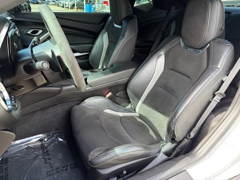 Used 2021 Chevrolet Camaro SS RWD image 30