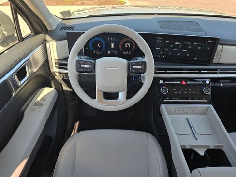 New 2026 Hyundai Santa Fe SE image 14