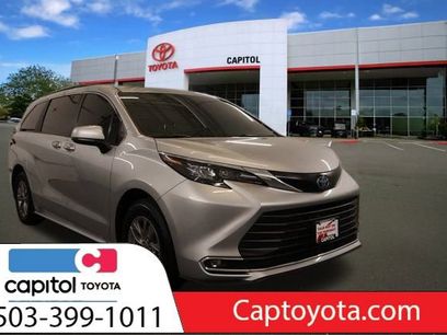 Used 2024 Toyota Sienna XLE