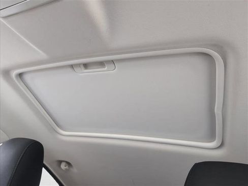 Used 2021 Ford EcoSport SE image 14