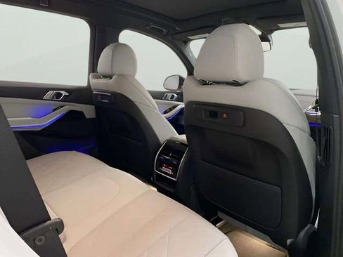 Used 2023 BMW X5 xDrive40i w/ Premium Package image 74
