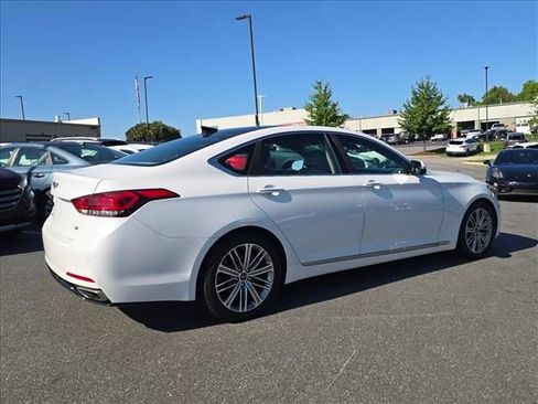 Used 2018 Genesis G80 3.8 w/ Option Group 02 RWD image 3
