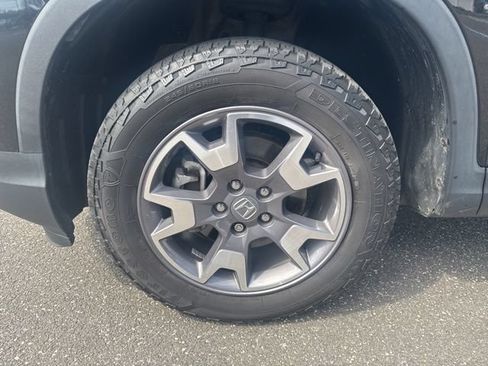 Certified 2023 Honda Passport TrailSport image 11