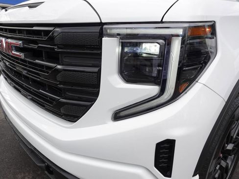 Used 2023 GMC Sierra 1500 Elevation image 58