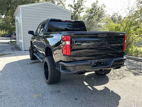 Used 2021 Chevrolet Silverado 1500 Custom Trail Boss w/ Midnight Edition AWD/4WD image 4
