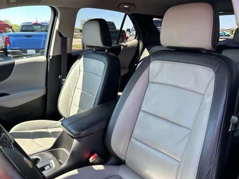 Used 2019 Chevrolet Equinox Premier FWD image 19