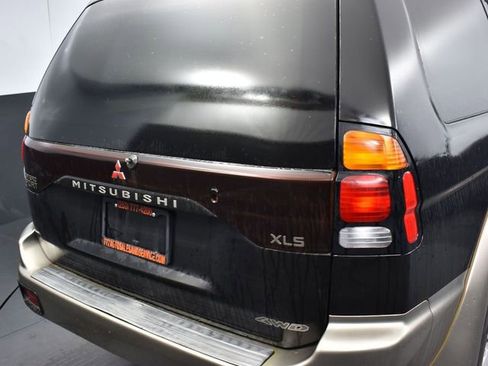 Used 2001 Mitsubishi Montero Sport XLS AWD/4WD image 15